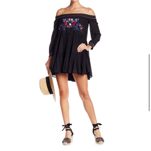 Free People Sunbeams Embroidered Off Shoulder Mini Dress Size Medium - Picture 2 of 8